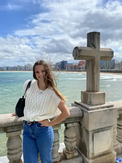 amanda-r-programa-auxiliar-de-conversacion-2021